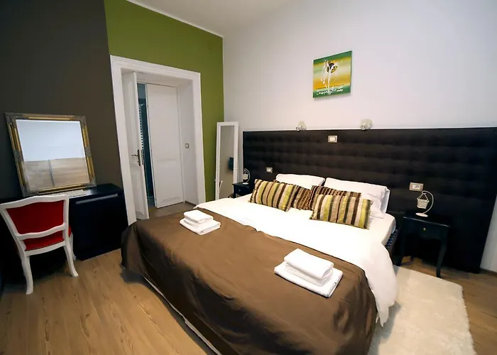 Antic In Center Pula