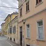 Antic In Center (adults Only) Pula