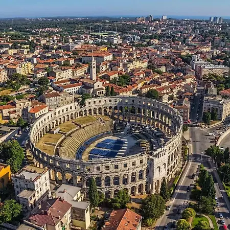 Antic In Center (adults Only) Penzion